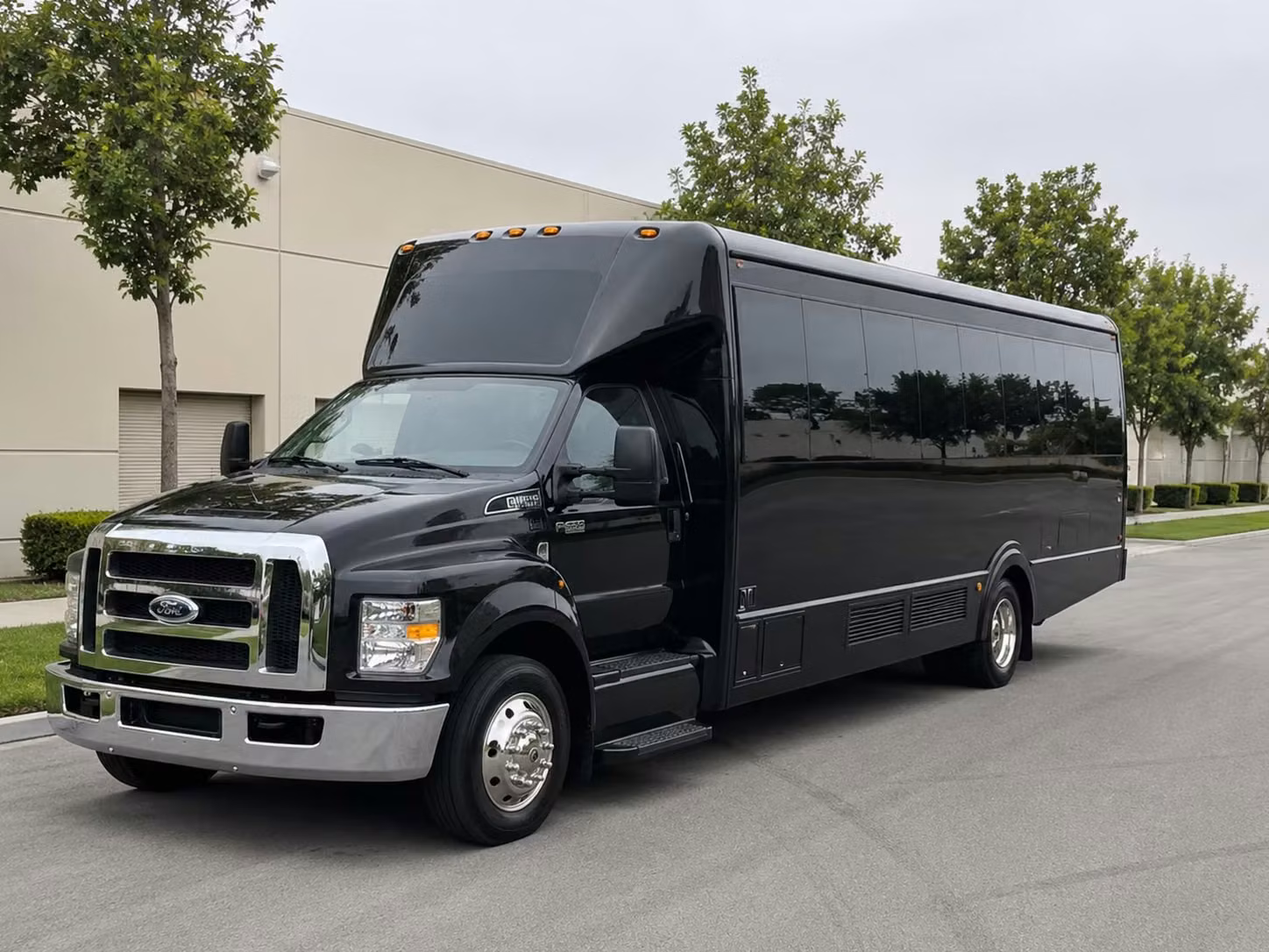 for quick and easy bachelorette party bus rentals in fairfield california
